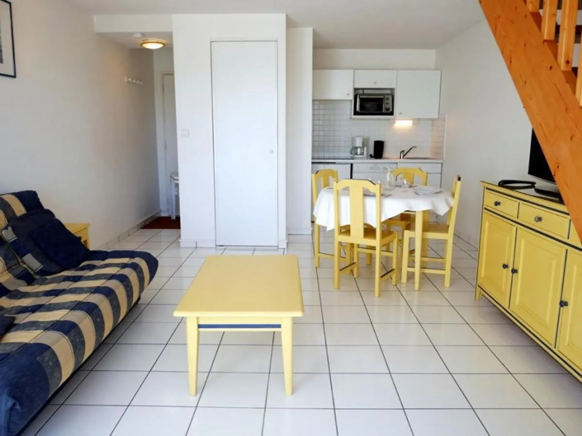 Carnac: Duplex 3 Pieces Avec Piscine Chauffee, Balcon, Proche Plage Et Thalasso - Fr-1-477-26 France